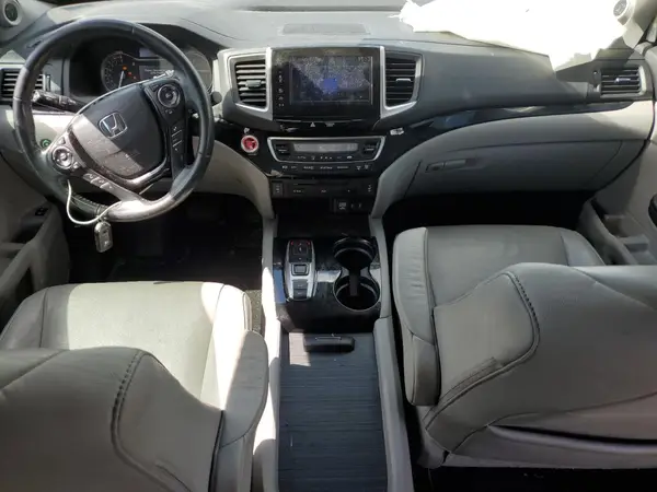 5FNYF5H91JB021704 2018 HONDA PILOT - Image 8