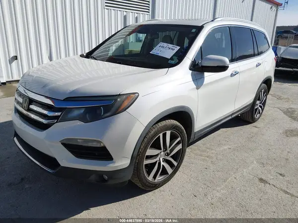 5FNYF5H92HB017493 2017 HONDA PILOT - Image 2