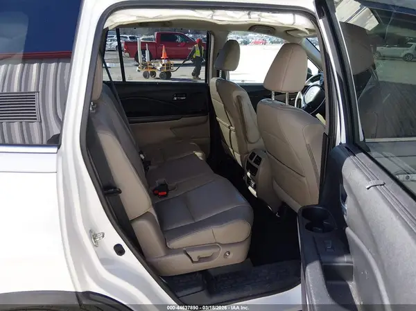 5FNYF5H92HB017493 2017 HONDA PILOT - Image 8