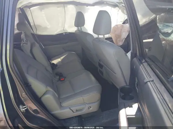 5FNYF5H92HB025397 2017 HONDA PILOT - Image 8