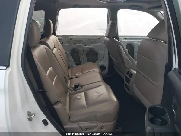 5FNYF5H92HB026422 2017 HONDA PILOT - Image 8