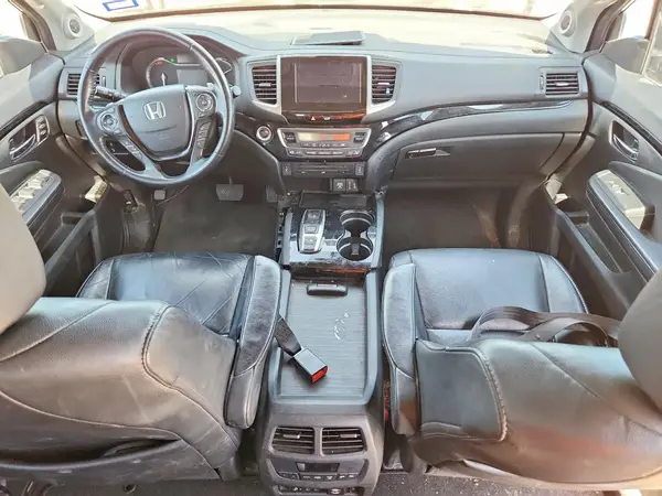 5FNYF5H92JB003048 2018 HONDA PILOT - Image 8