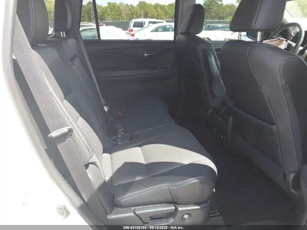 5FNYF5H92MB001689 2021 HONDA PILOT - Image 8