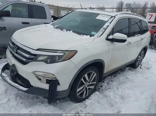 5FNYF5H93HB005630 2017 HONDA PILOT - Image 2