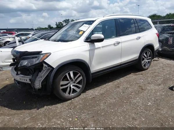 5FNYF5H93JB011272 2018 HONDA PILOT - Image 2