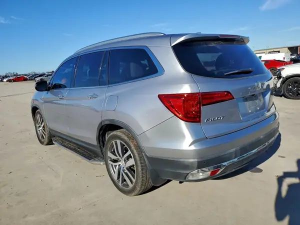 5FNYF5H93JB020456 2018 HONDA PILOT - Image 2