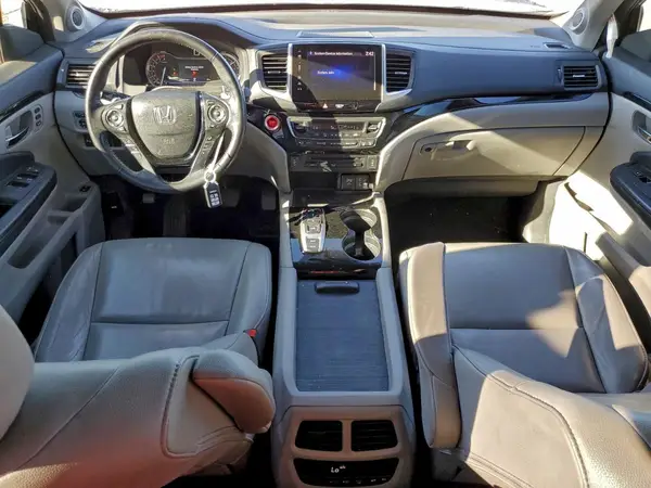 5FNYF5H93JB020456 2018 HONDA PILOT - Image 8