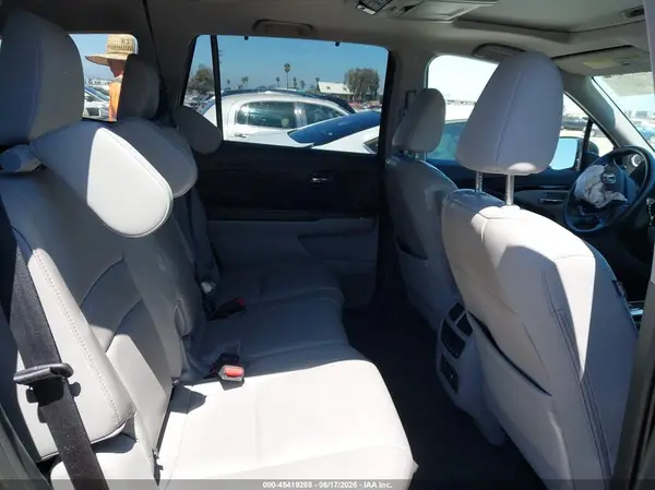 5FNYF5H94GB026405 2016 HONDA PILOT - Image 8