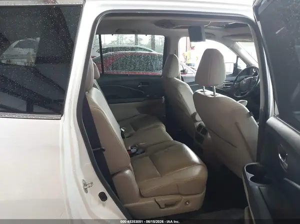 5FNYF5H94HB001988 2017 HONDA PILOT - Image 8
