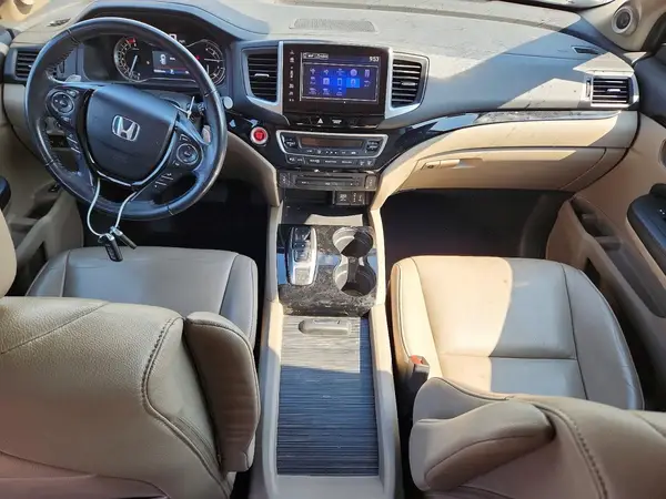 5FNYF5H94HB002784 2017 HONDA PILOT - Image 8