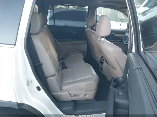 5FNYF5H94HB007807 2017 HONDA PILOT - Image 8