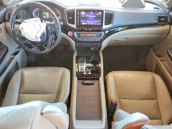 5FNYF5H94HB015549 2017 HONDA PILOT - Image 8