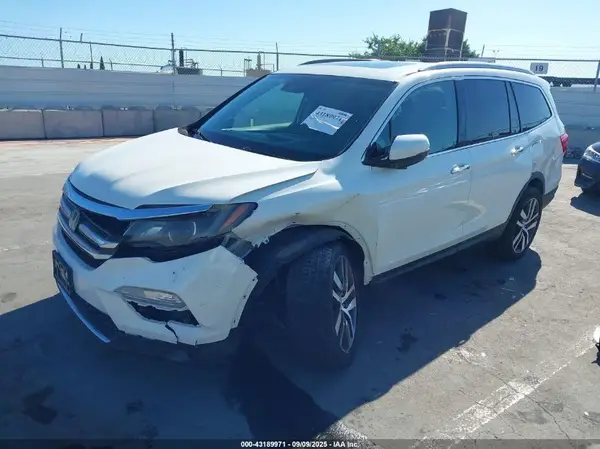 5FNYF5H94JB023446 2018 HONDA PILOT - Image 2