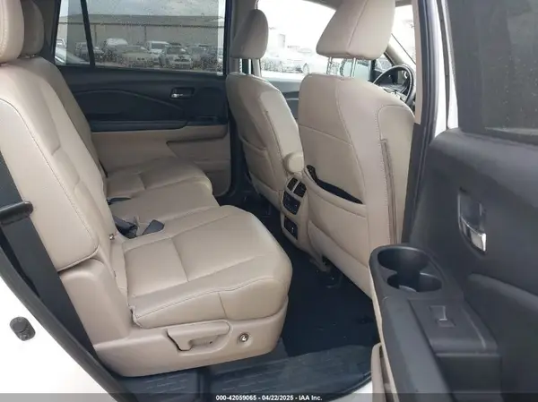 5FNYF5H94KB005563 2019 HONDA PILOT - Image 8