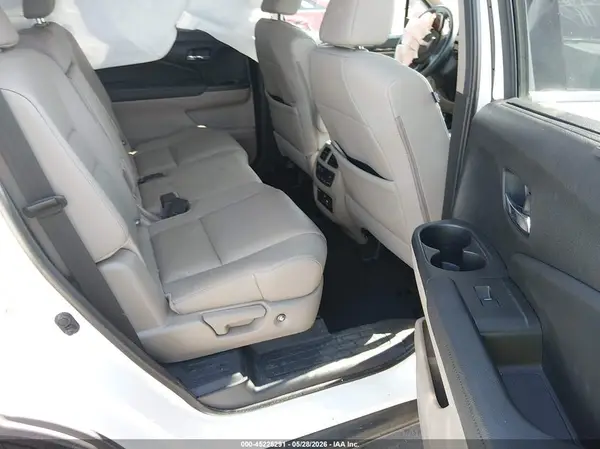 5FNYF5H94KB020161 2019 HONDA PILOT - Image 8