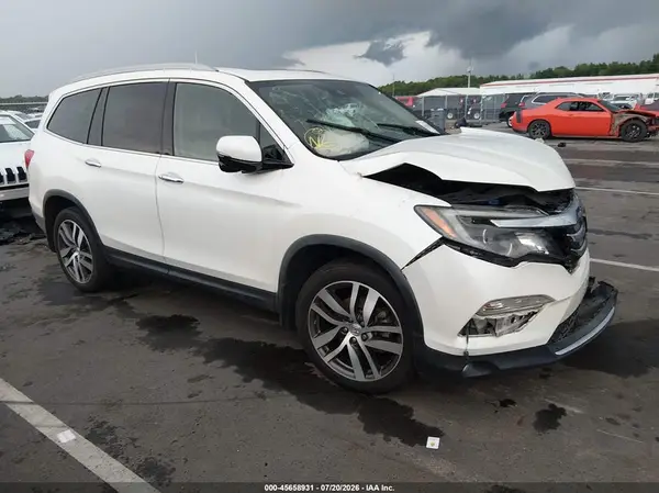 5FNYF5H95HB005872 2017 HONDA PILOT - Image 1