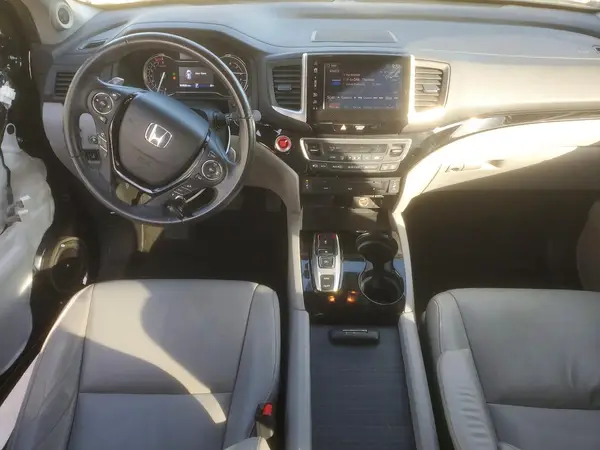 5FNYF5H95HB015138 2017 HONDA PILOT - Image 8