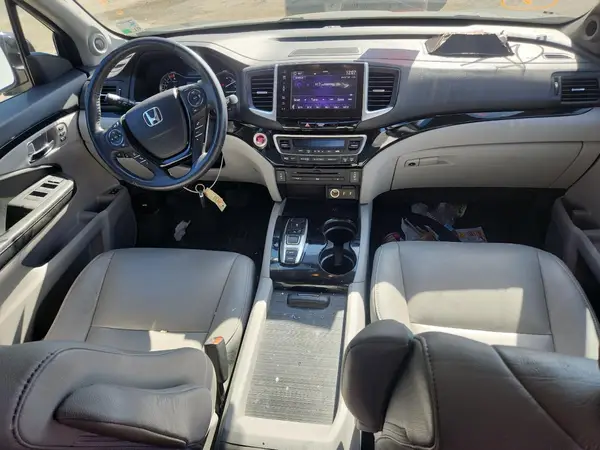5FNYF5H95HB016337 2017 HONDA PILOT - Image 8