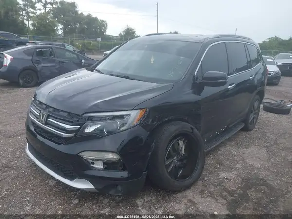 5FNYF5H95JB007790 2018 HONDA PILOT - Image 2