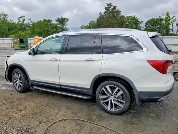 5FNYF5H95JB008261 2018 HONDA PILOT - Image 2