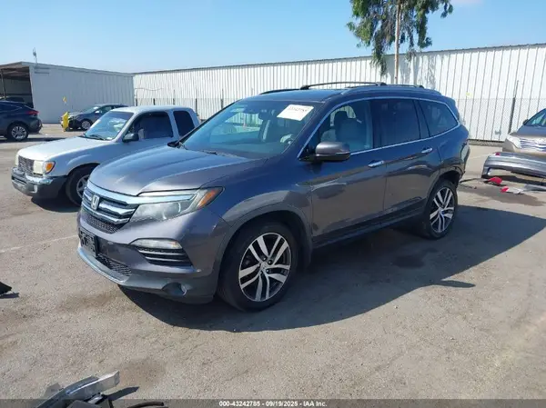 5FNYF5H95JB009278 2018 HONDA PILOT - Image 2