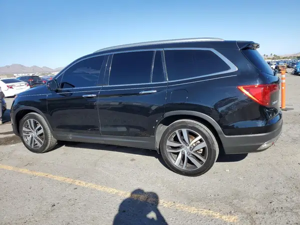5FNYF5H95JB017056 2018 HONDA PILOT - Image 2