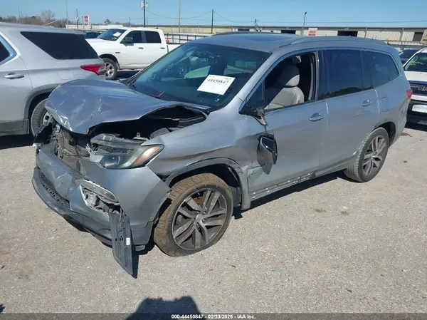 5FNYF5H95JB021740 2018 HONDA PILOT - Image 2