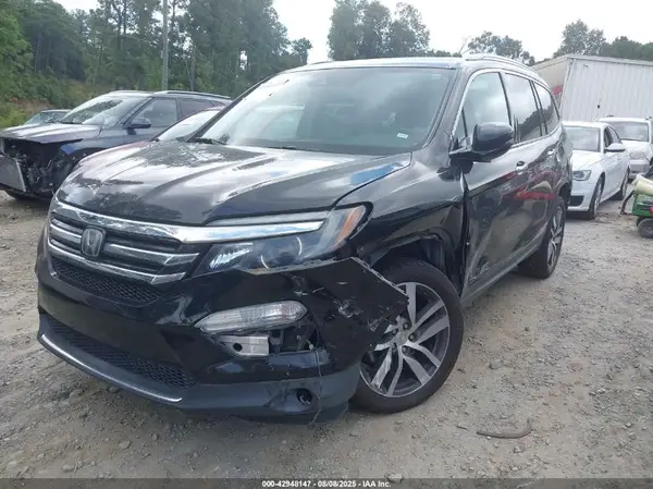 5FNYF5H95JB027019 2018 HONDA PILOT - Image 2