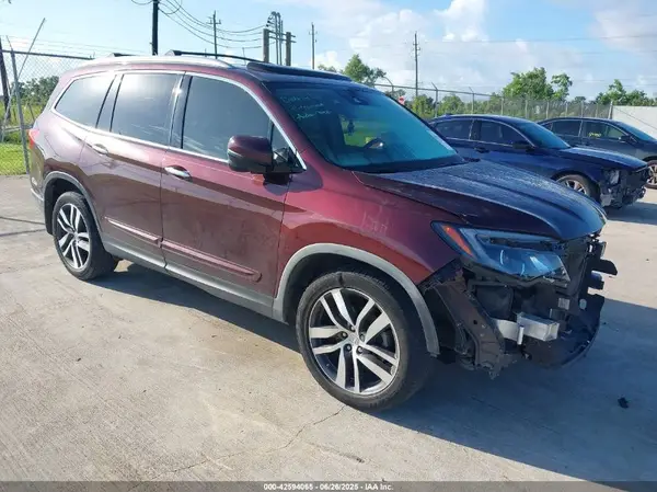 5FNYF5H96HB038413 2017 HONDA PILOT - Image 1