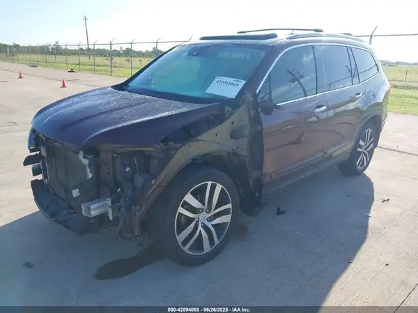 5FNYF5H96HB038413 2017 HONDA PILOT - Image 2