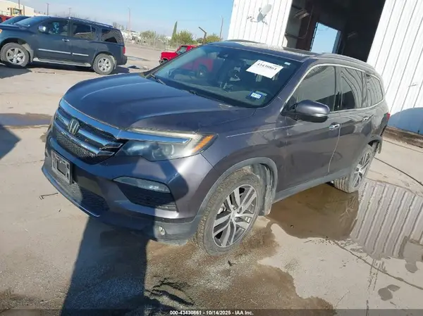5FNYF5H96HB039660 2017 HONDA PILOT - Image 2