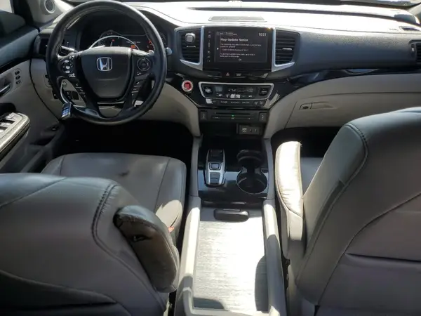 5FNYF5H96JB006518 2018 HONDA PILOT - Image 8