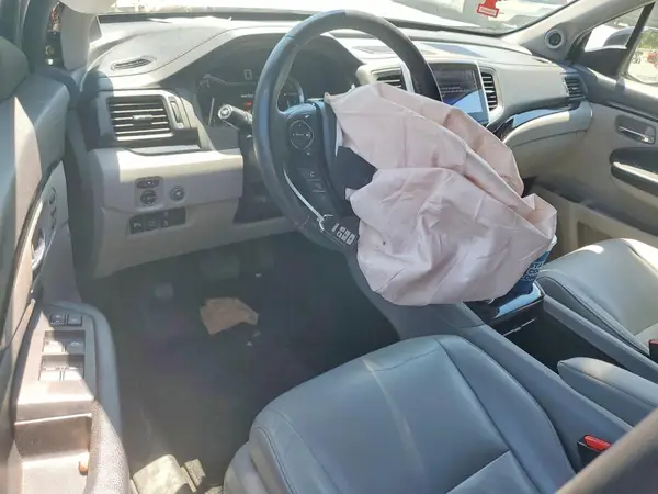 5FNYF5H96JB014215 2018 HONDA PILOT - Image 8