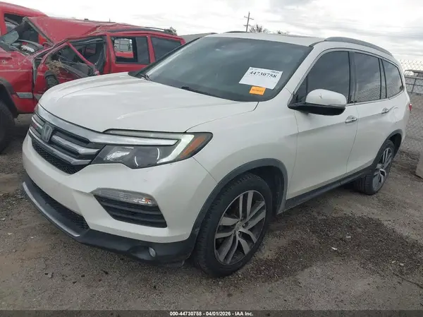 5FNYF5H96JB014389 2018 HONDA PILOT - Image 2