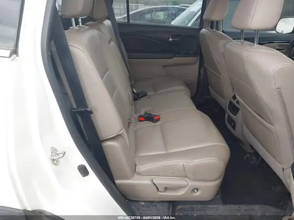 5FNYF5H96JB014389 2018 HONDA PILOT - Image 8