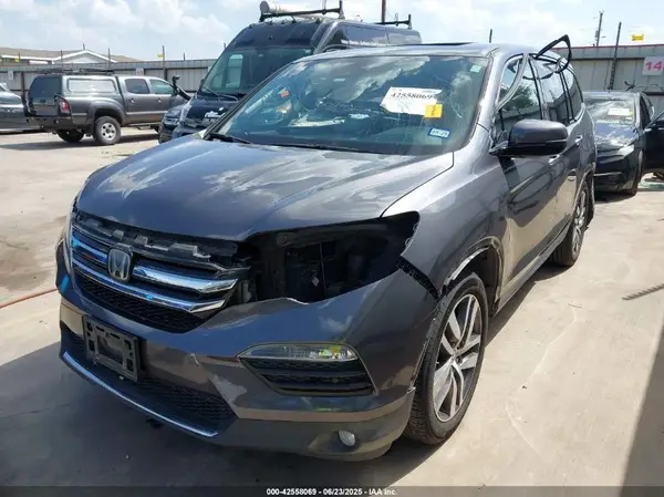 5FNYF5H96JB023495 2018 HONDA PILOT - Image 2