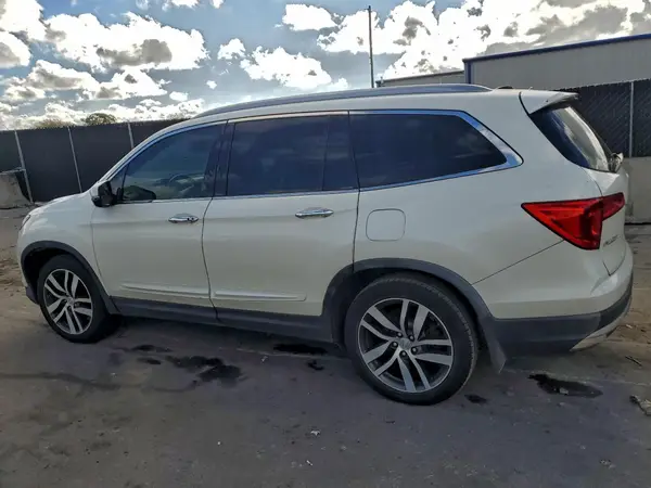 5FNYF5H97GB022798 2016 HONDA PILOT - Image 2