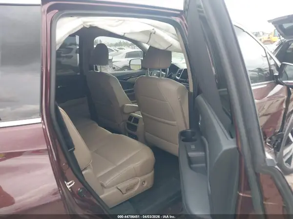 5FNYF5H97HB010510 2017 HONDA PILOT - Image 8