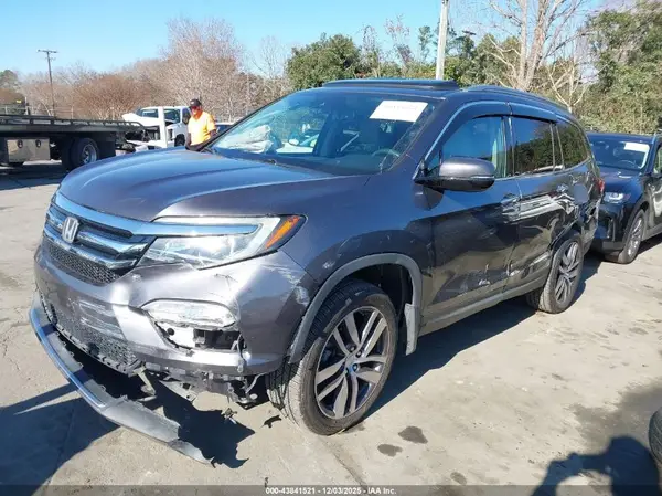 5FNYF5H97HB034693 2017 HONDA PILOT - Image 2