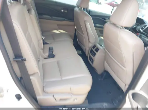 5FNYF5H97JB032089 2018 HONDA PILOT - Image 8
