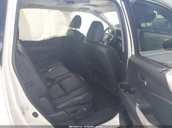5FNYF5H97KB010921 2019 HONDA PILOT - Image 8
