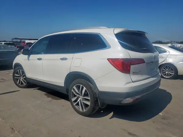 5FNYF5H98JB003510 2018 HONDA PILOT - Image 2
