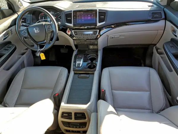 5FNYF5H98JB009193 2018 HONDA PILOT - Image 8