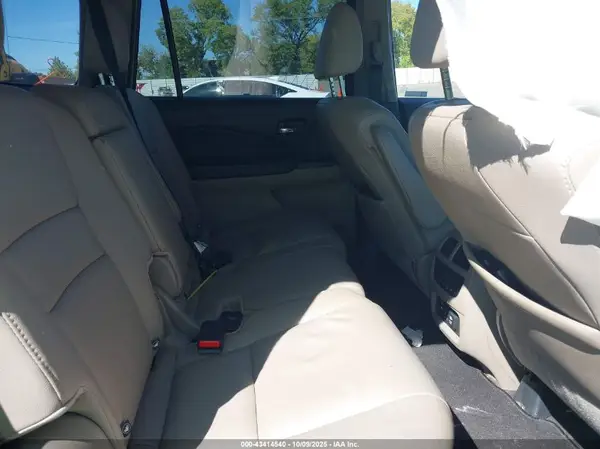 5FNYF5H98JB015527 2018 HONDA PILOT - Image 8