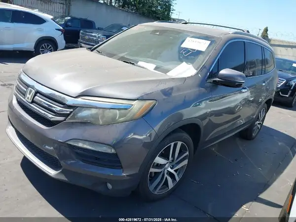 5FNYF5H98JB027001 2018 HONDA PILOT - Image 2