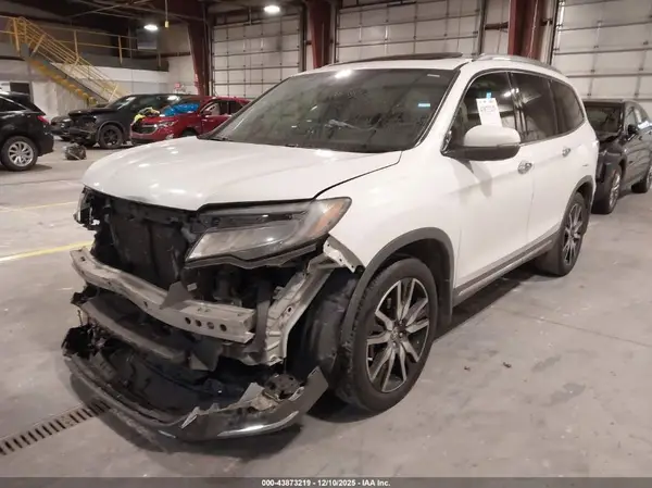 5FNYF5H98LB009570 2020 HONDA PILOT - Image 2