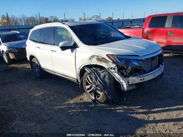 5FNYF5H99HB015532 2017 HONDA PILOT - Image 1