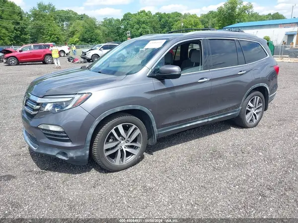5FNYF5H99HB016082 2017 HONDA PILOT - Image 2