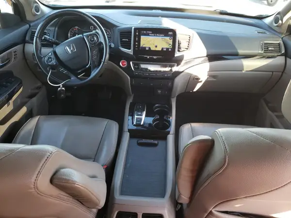 5FNYF5H99HB016342 2017 HONDA PILOT - Image 8