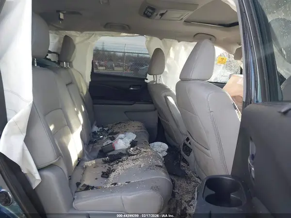 5FNYF5H99JB004357 2018 HONDA PILOT - Image 8